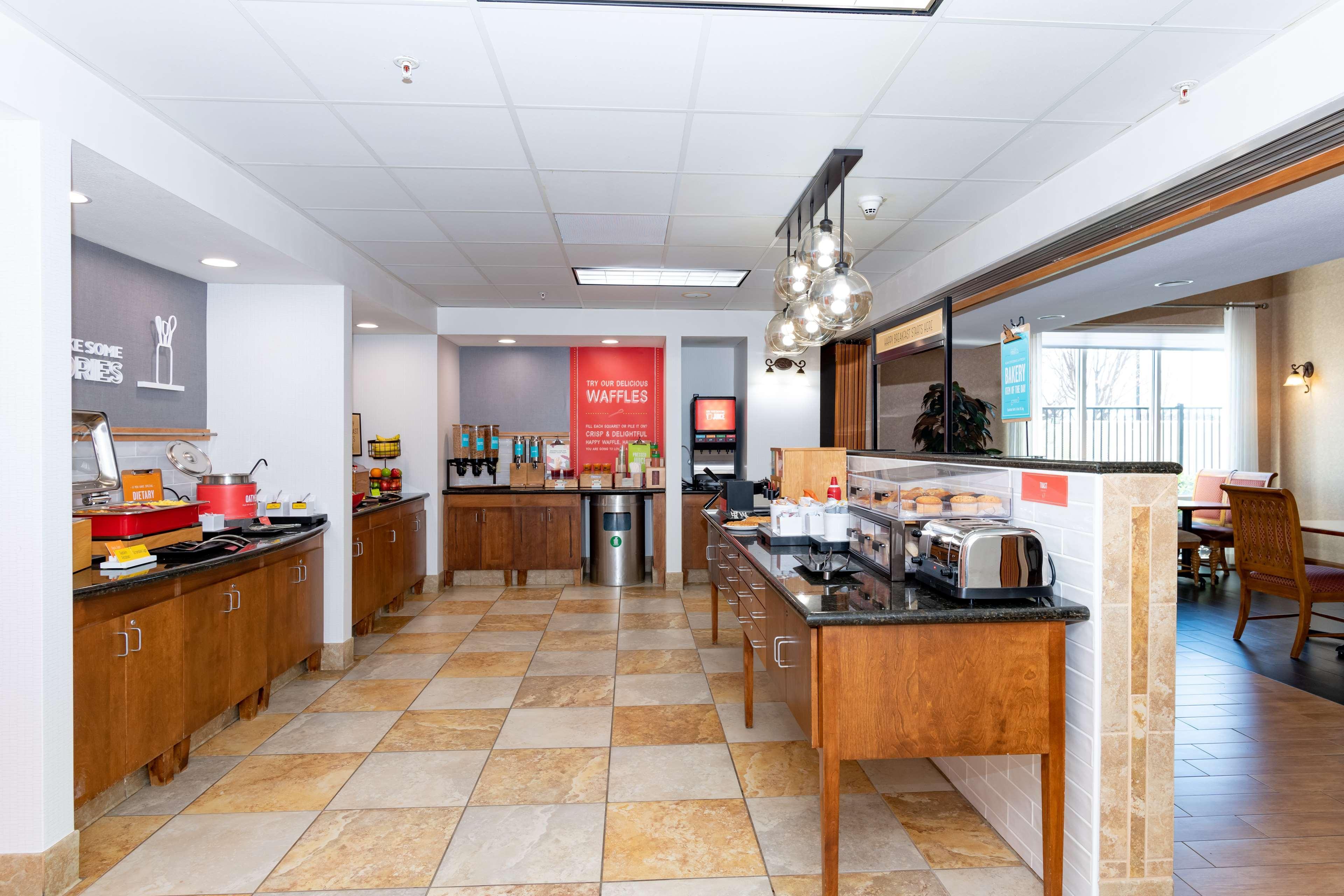 Hampton Inn & Suites Pittsburg Buitenkant foto